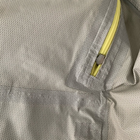 Patagonia Torrentshell Jacket - Picture 6 of 10